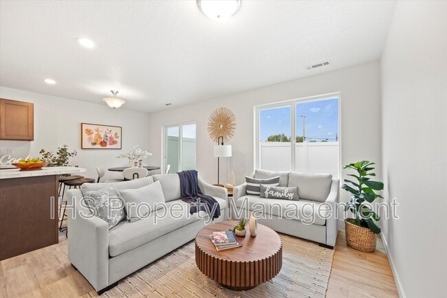 Photo - 4823 W Quinault Dr