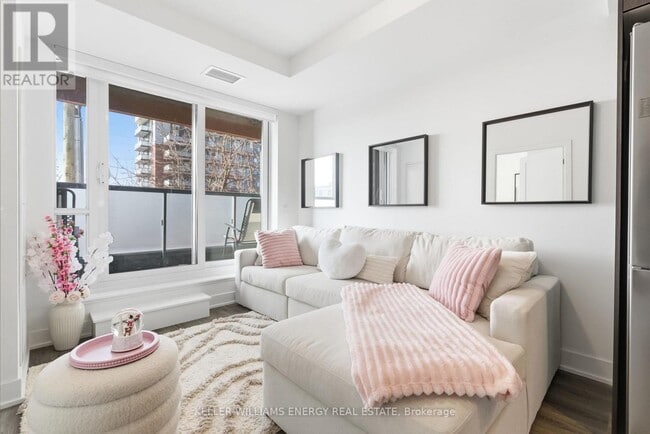 Photo - 2545 Simcoe St N Unité 211