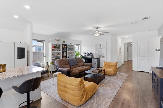 Photo - 7409 Spring Ray Dr