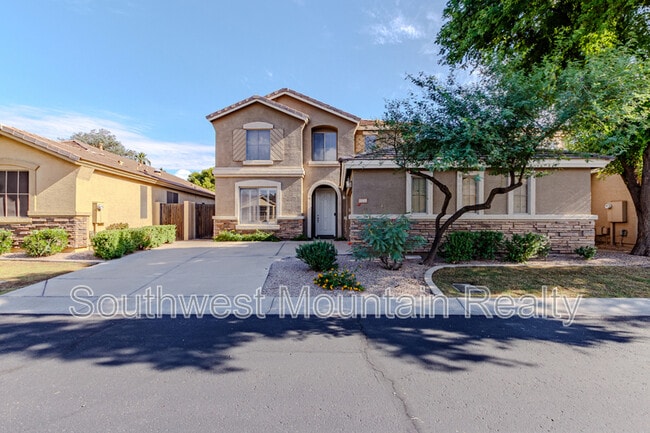 Building Photo - 1149 N Cholla St