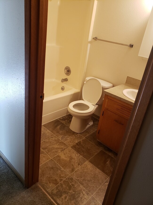 Photo - 1111 W Pierce St Unit B