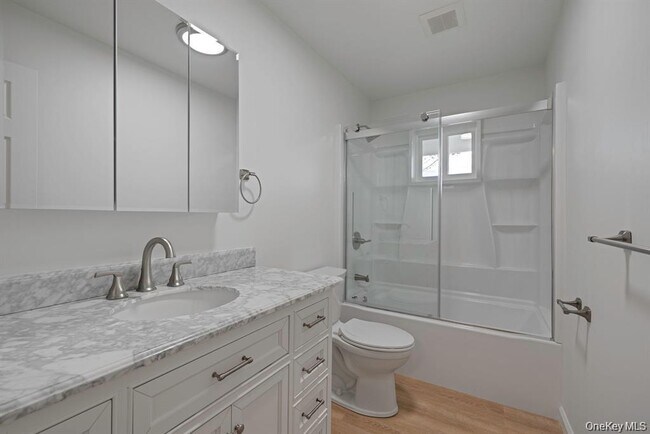 Photo - 54 Evergreen St Unidad #A