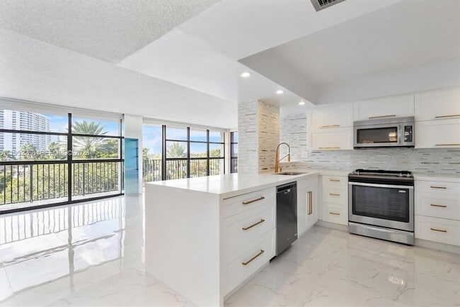 Photo - 600 Parkview Dr Unit 509