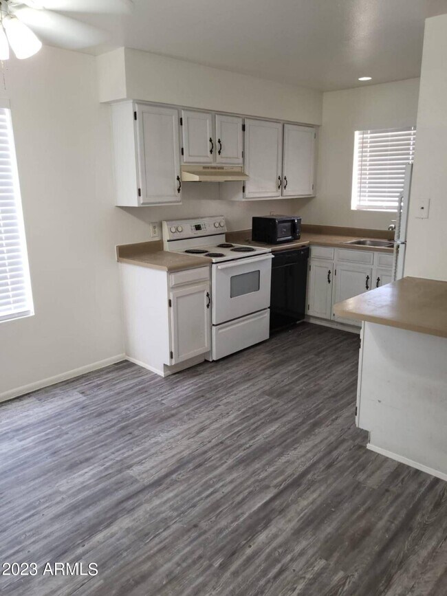 954 N Revere Townhome Townhome Rental in Mesa AZ