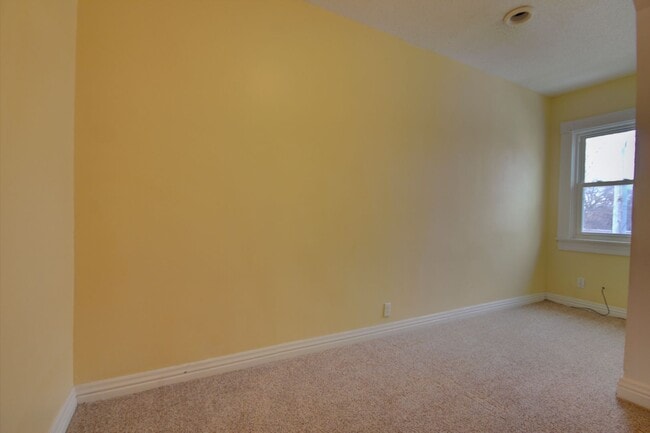 Photo - SL POS618 Unit Carriage House