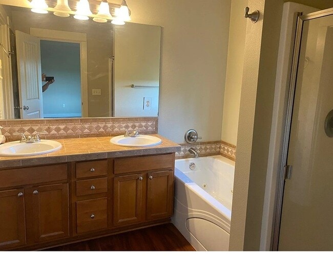 Photo - 13392 SE Autumnwood Ln
