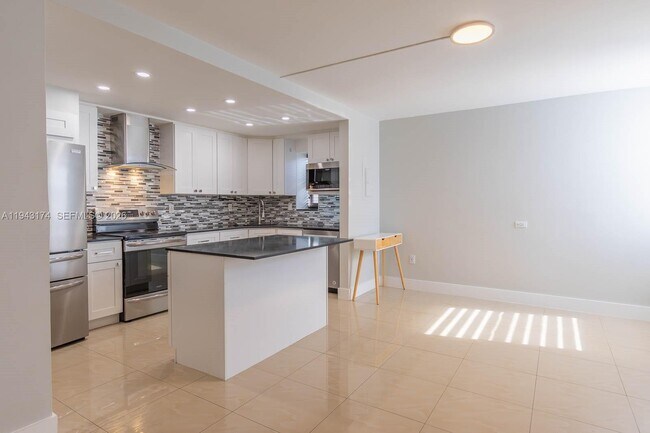 Photo - 20291 NE 30th Ave Unit PH08