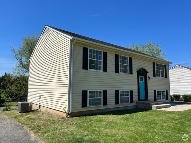 Building Photo - 213 Holcomb Path Rd Rental