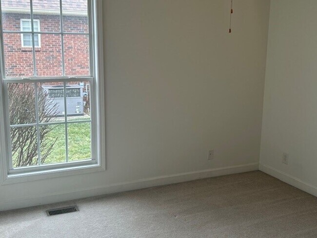 Photo - 4236 N Woodstock Dr