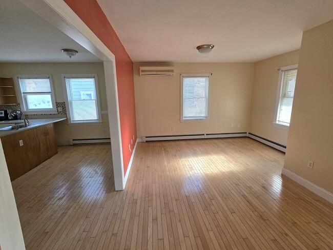 Photo - 41 Pine St Unit A