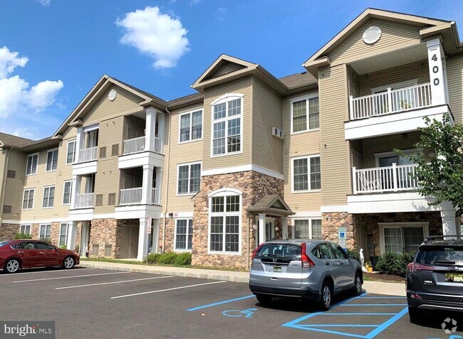 Building Photo - 435 Highland Ests Rental