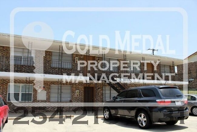 609 Sunset Ln