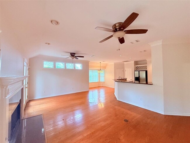 Photo - 5615 Shoal Creek Blvd