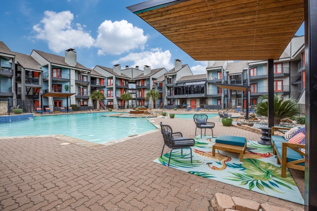 Felix Apartments