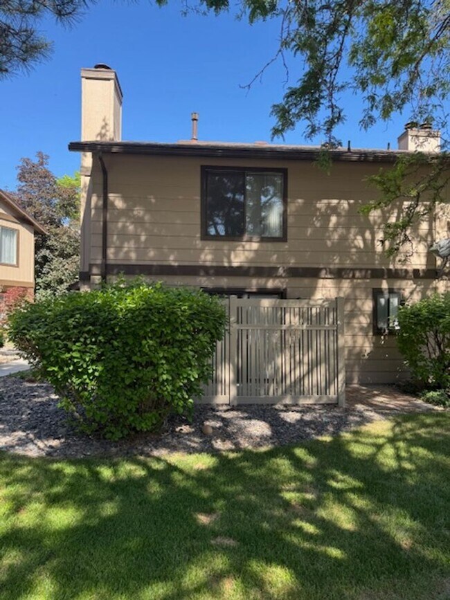 Beautiful 1 bed 1.5 Bath Condo in The Vill... - Beautiful 1 bed 1.5 Bath Condo in The Vill...