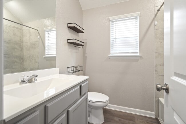 Building Photo - 30023 Vallonea Oak