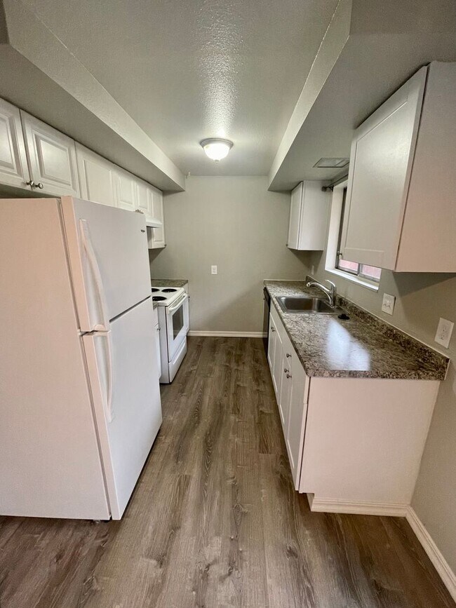 Photo - Byers Fourplex Unit A