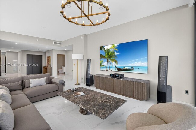 Photo - 711 NE 23rd Terrace Unit PH-5904