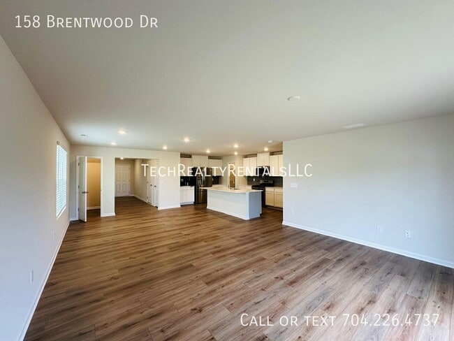 158 Brentwood Dr