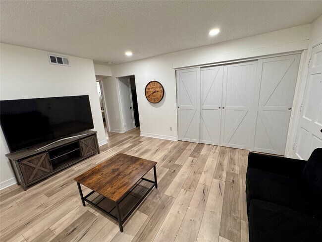 Photo - 3131 Southwest Fwy Unit C35