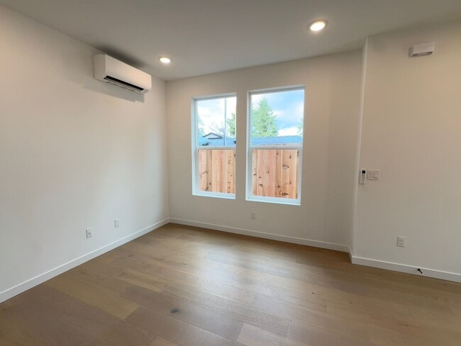 Photo - L0652-2 Unit B