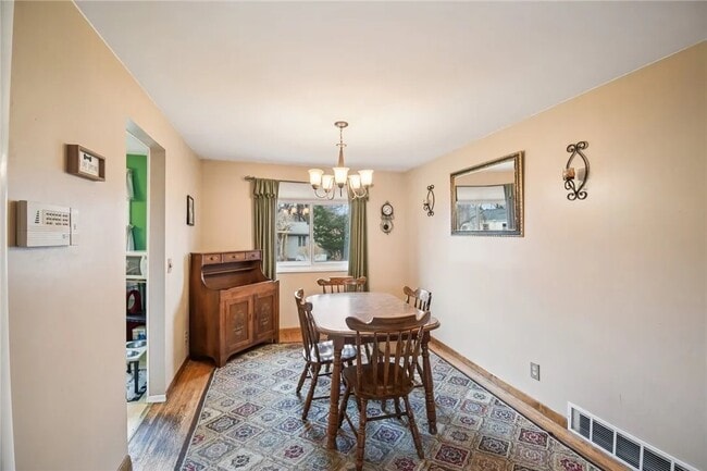 Photo - Single family house