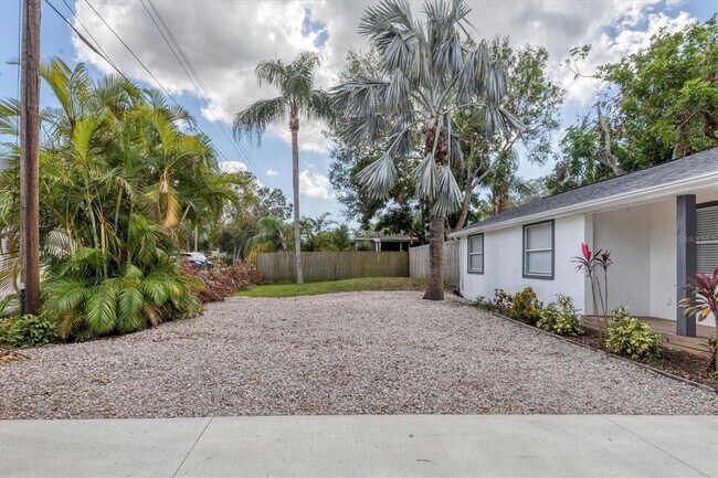 Photo - 4110 Iola Dr