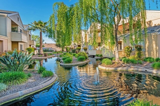 Photo - 7675 N First St Unidad 225