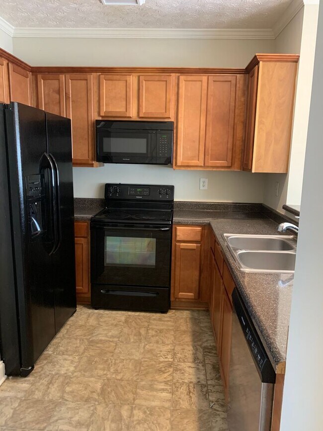 Photo - Condo- Townhouse in lake oconee area. Swimming pool, Tennis courts.