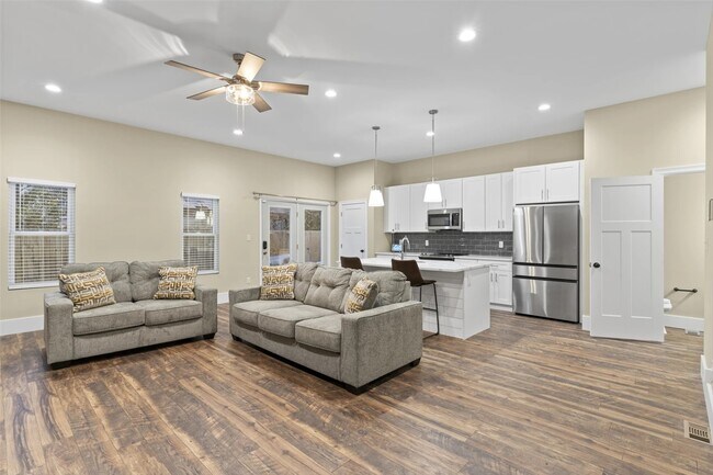 Photo - 5424 Delmar Blvd