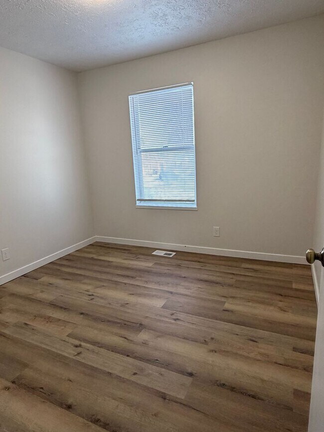 Photo - Windemere Apartments