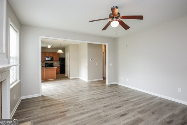 Photo - 248 Springs Crossing