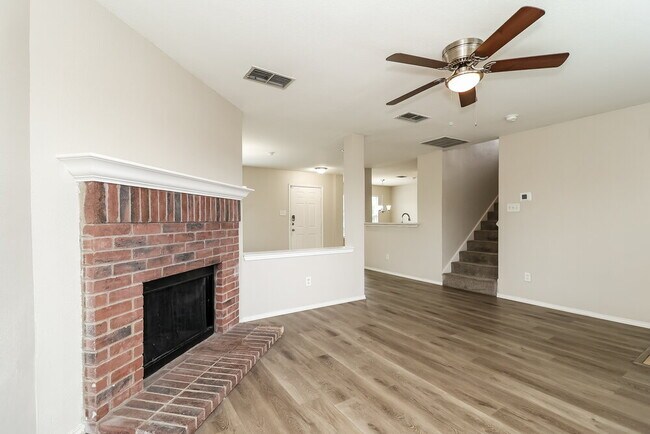 Photo - 2246 Midbury Dr