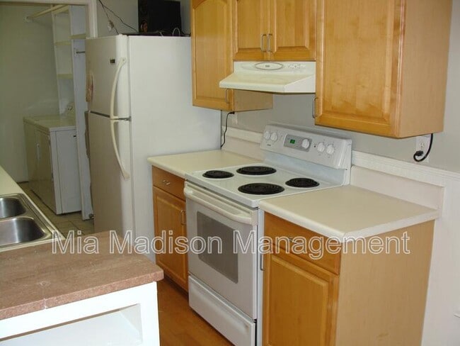Photo - 4708 Springhill Rd