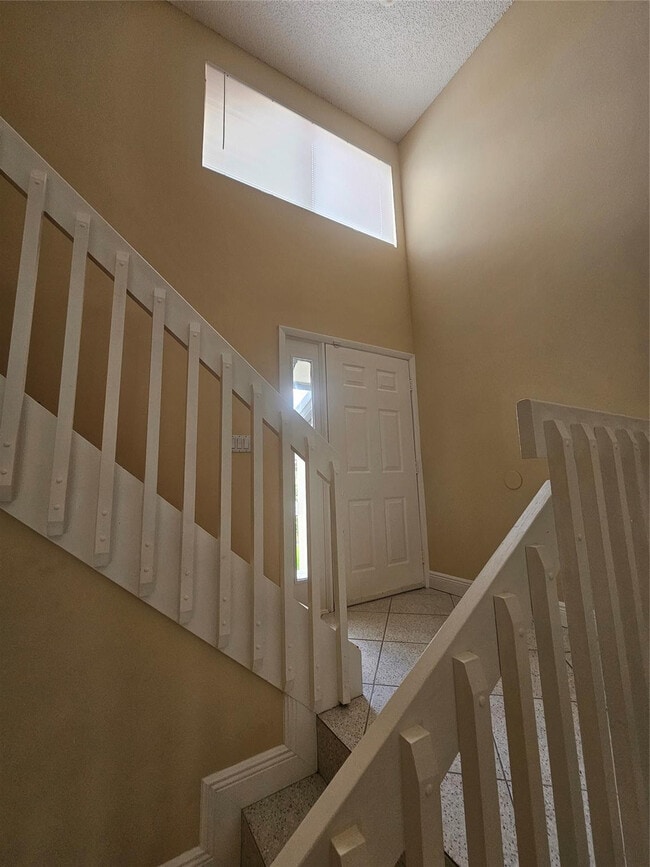 Photo - 633 Deer Crk Lk Pt S Ln