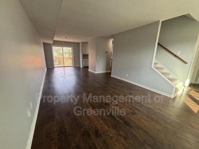 Photo - 342 Devonwood Ct