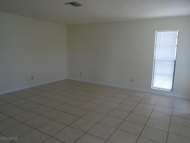 Building Photo - 1539 Medford Pl Rental