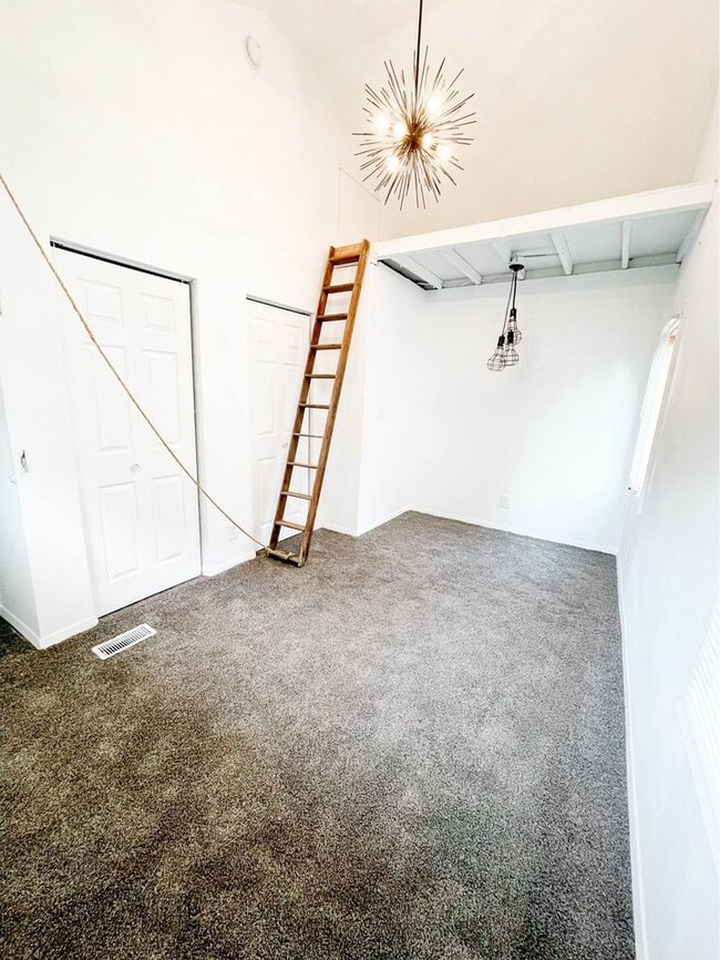 Photo - 1812 Higley Ave SE House