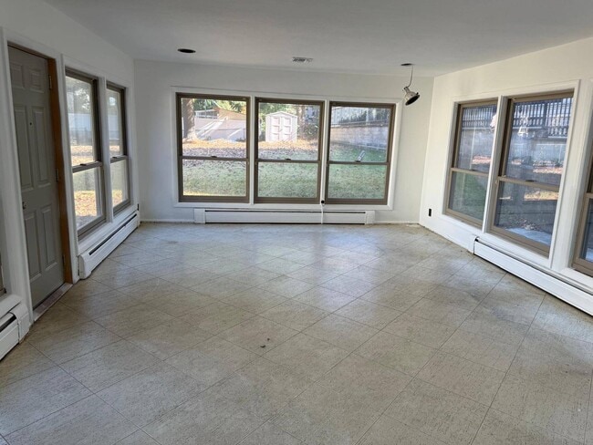 Photo - 53-21 254th St