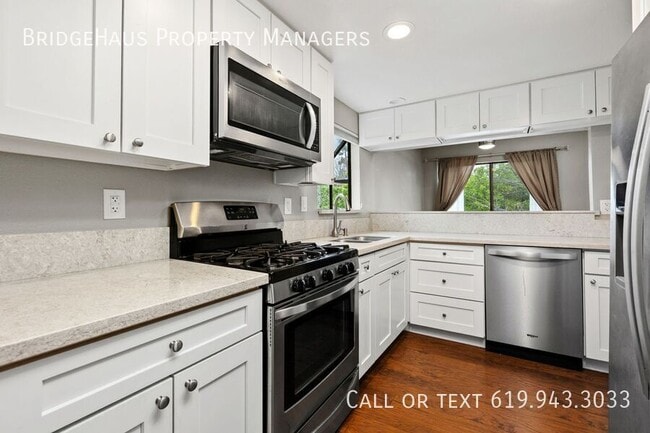 Building Photo - 1095 Shadowridge Dr Unit 136