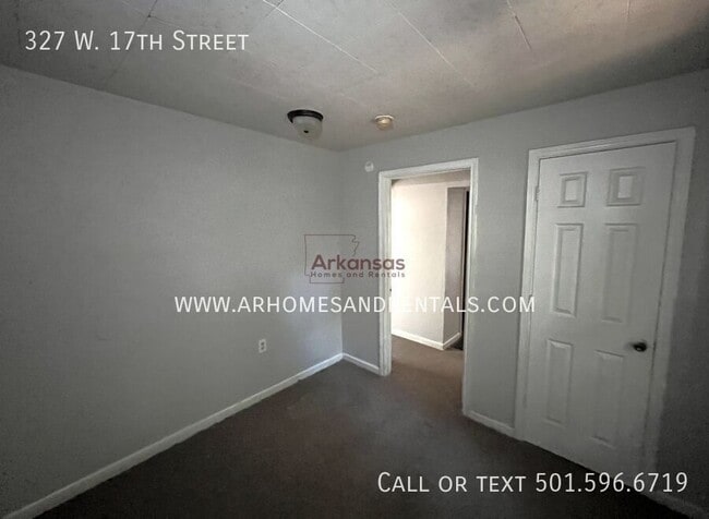 Photo - 327 W 17th St