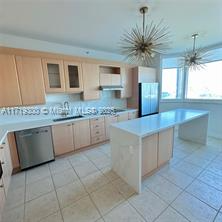 Photo - 300 S Pointe Dr Rental