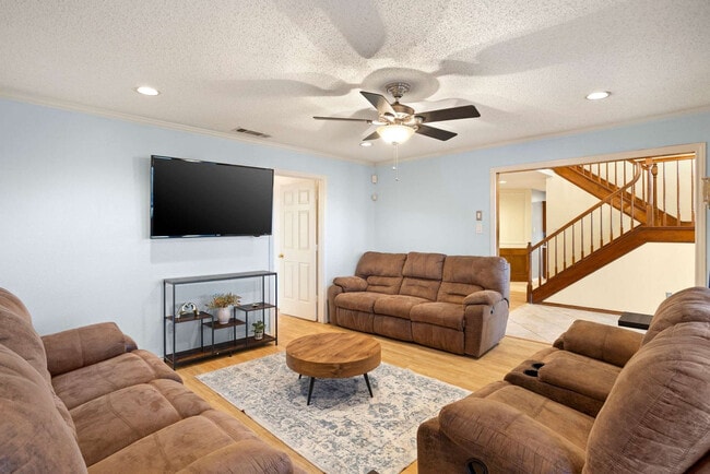 Photo - 1424 Cobblestone Dr Unit SI ID1492738P