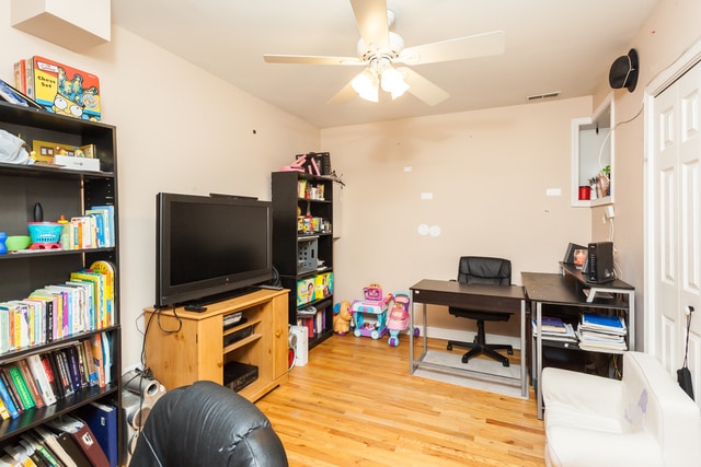 Photo - 1142 W Morse Ave Unit GW