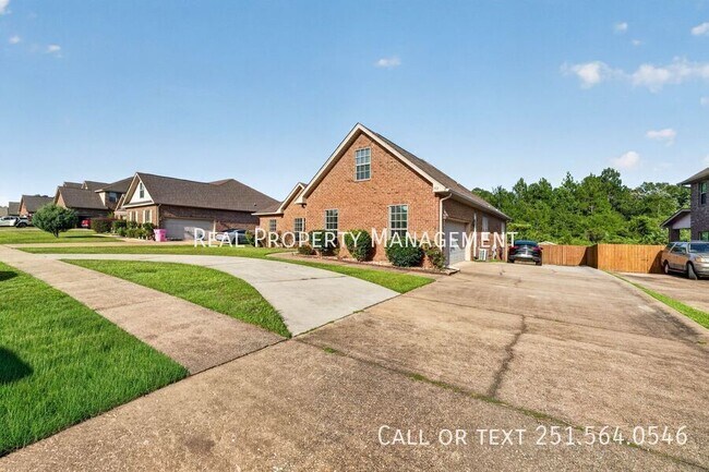 Photo - 152 Heritage Circle