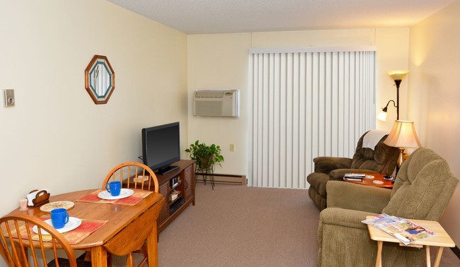 Photo - Potomac Heights Village