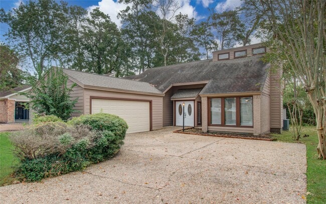 Building Photo - 712 Player Ct