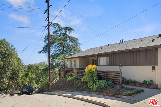 Photo - 5010 Eaton St