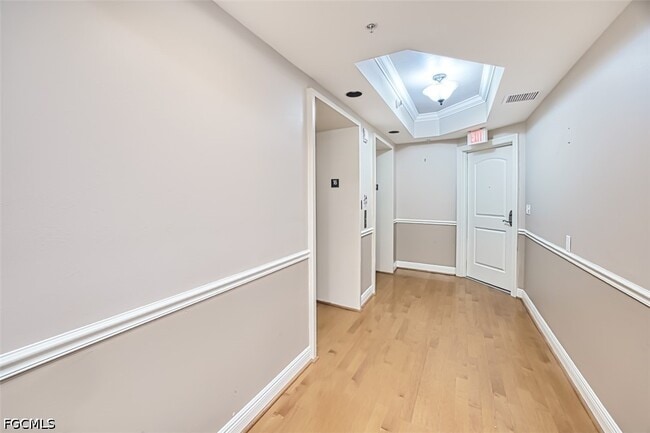 Photo - 2090 W First St Unidad G1607