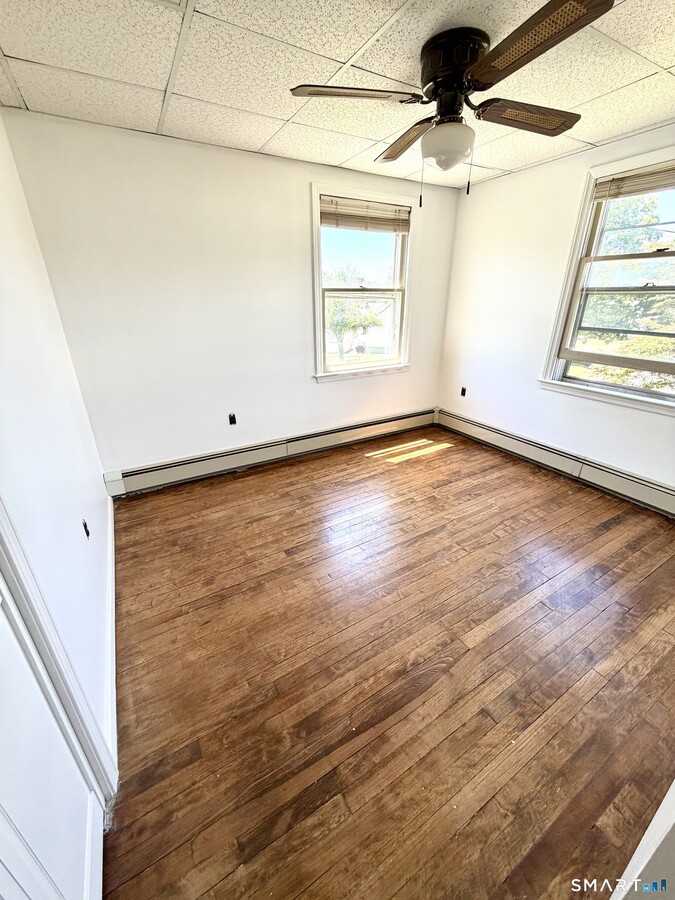 Photo - 460 Stonybrook Rd